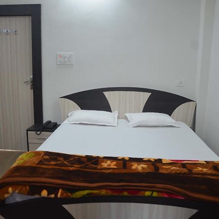 Hotel Pyara Palace Gaya Camera foto